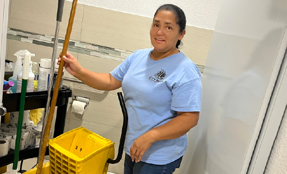 Office cleaning and janitoral services